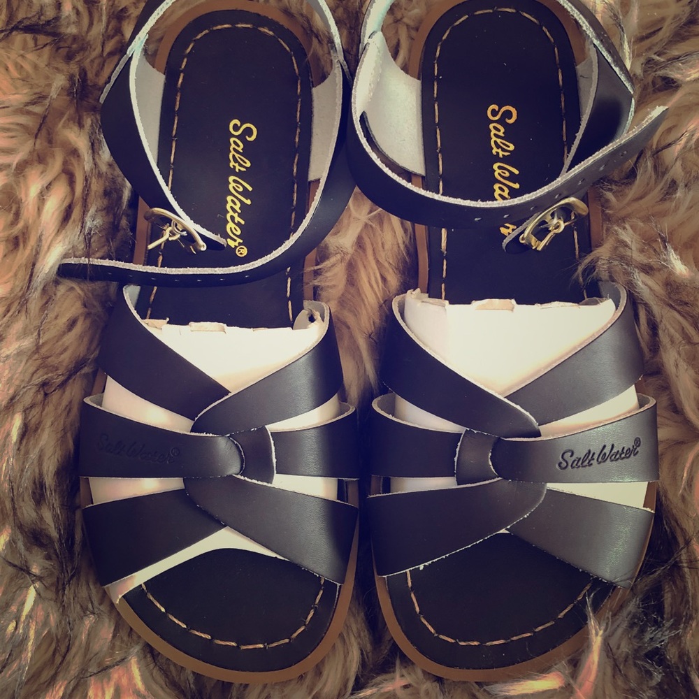 Saltwater sandals